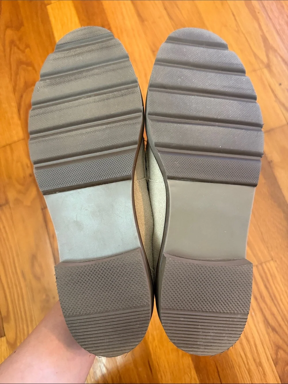 Anne Klein refined suede